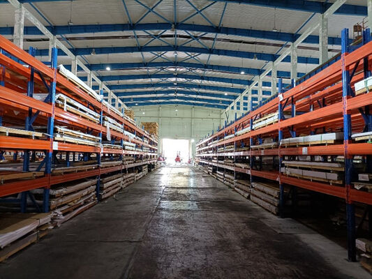                    Mirror Embossed Checkered Mirror Stainless Steel Sheet Cold Rolled High Strength Stainless Steel Plate 347 347H              